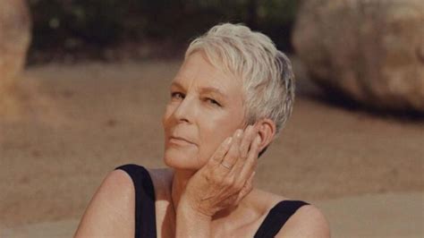 pictures of jamie lee curtis naked|Naked and unafraid: Jamie Lee Curtis, 63, goes nude on social。